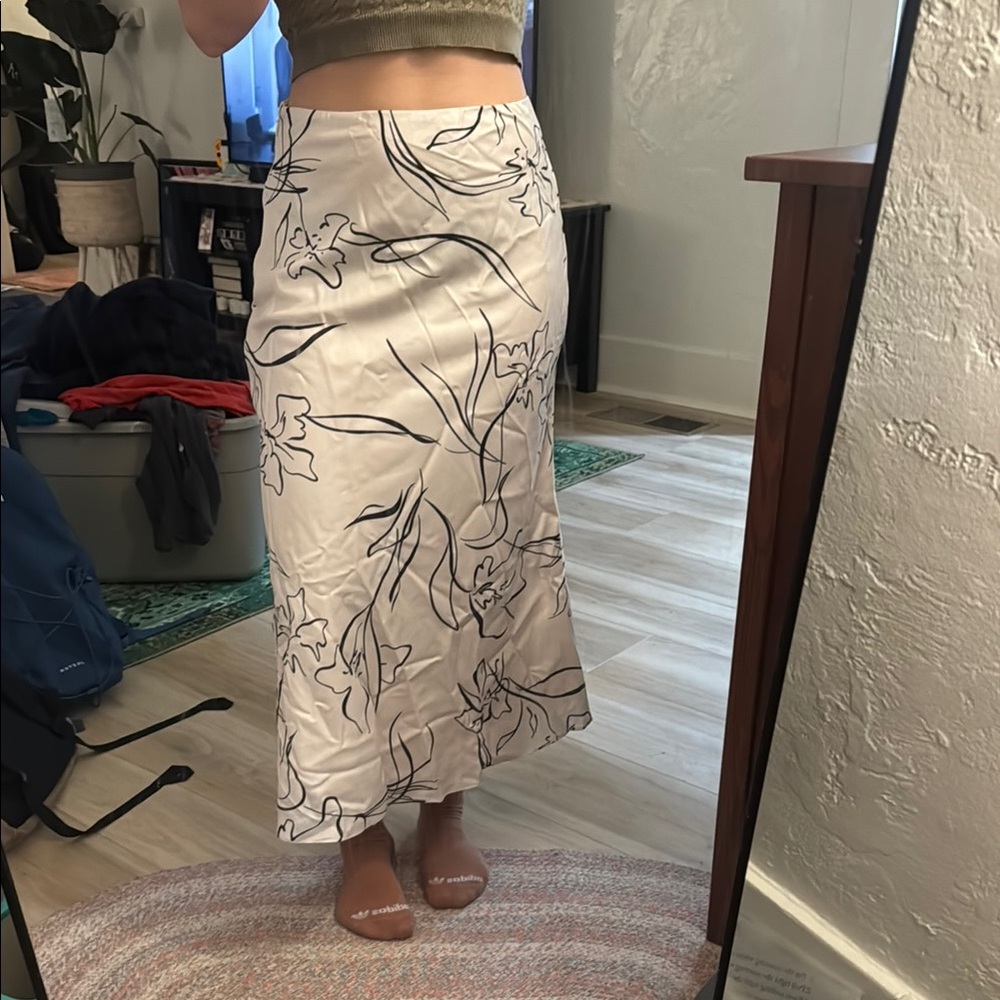 Floral Print White Skirt